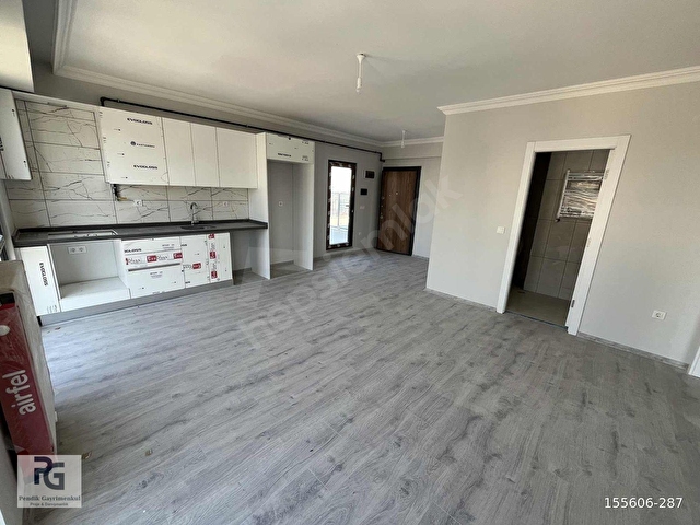 PENDİK ÜÇEVLER ARAS CADDE SİTESİ 1+1 SATILIK DAİRE GENİŞ TERASLI - Görsel 7
