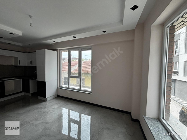 ŞARHÖYÜK MAHALLESİ SAĞLIKOCAĞI ANIT PARK DİBİ SATILIK 1+1 DAİRE - Görsel 2