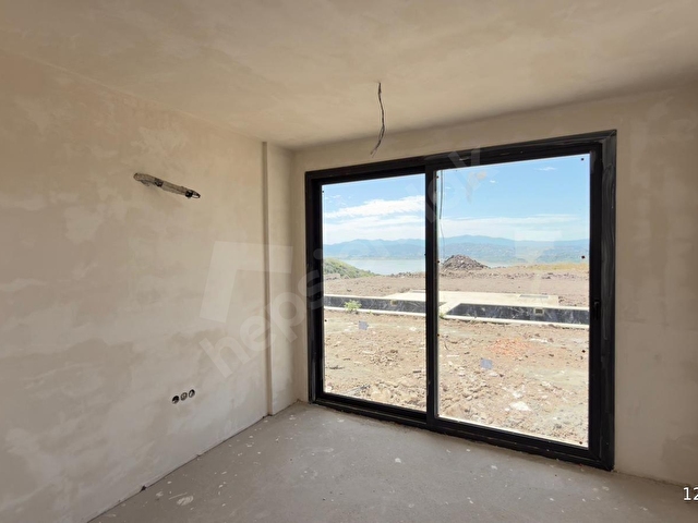 Boğaziçinde Satılık Göl ve Doğa Manzaralı Bitişik Nizam Villa - Görsel 9