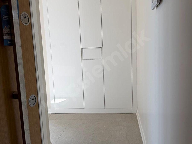 THE İSTANBUL RESİDANCE ÖNÜ AÇIK BOŞ KİRALIK 1+1 DAİRE - Görsel 8