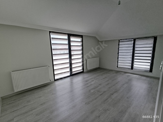 AVCILAR MERKEZDE 4+2 DUBLEKS 3 YİLLİK 165 m2 - Görsel 8