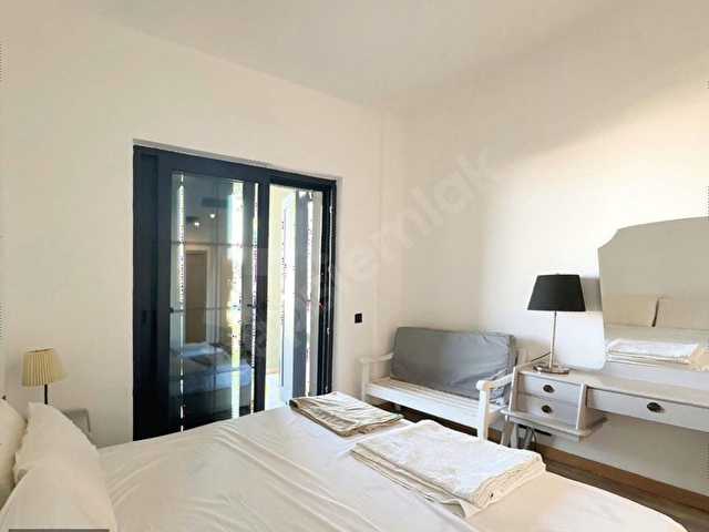 ALAÇATI 2+1 SİTE İÇERİSİNDE HAVUZLU BALKONLU TERS DUBLEKS DAİRE - Görsel 29