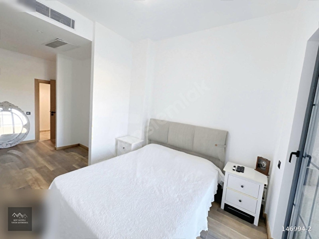 ALAÇATI 2+1 SİTE İÇERİSİNDE HAVUZLU BALKONLU TERS DUBLEKS DAİRE - Görsel 22