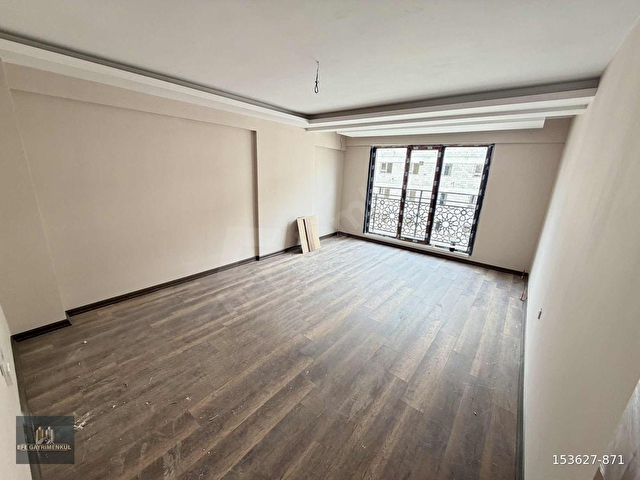 EFE GAYRİMENKULDEN SİTE İÇERİSİNDE ARA KATTA SIFIR GENİŞ DAİRE - Görsel 18