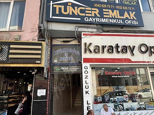 MERT EMLAKTAN ÇARŞININ GÖBEĞİNDE TEMİZ 2+0 OFİS