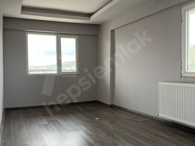 ÖZBEY EMLAKTAN ANAYOLA ÇOK YAKIN FUL TADİLATLI 3+1 KİRALIK DAİRE - Görsel 13
