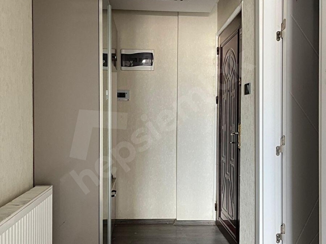 ÖZBEY EMLAKTAN ANAYOLA ÇOK YAKIN FUL TADİLATLI 3+1 KİRALIK DAİRE - Görsel 3