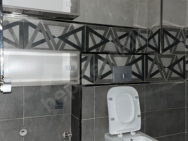 ÖZBEY EMLAKTAN ANAYOLA ÇOK YAKIN FUL TADİLATLI 3+1 KİRALIK DAİRE - Görsel 18