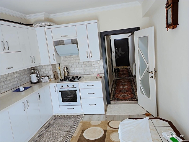 CUMHURİYET MAHALLESİNDE 1+1 EŞYALI KİRALIK DAİRE - Görsel 2