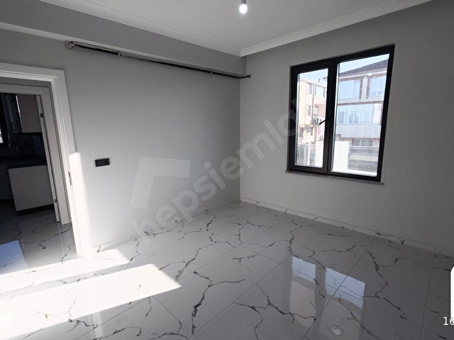KARASUDA ASANSÖRLÜ 2+1 AYRI MUTFAKLI SIFIR DAİRE MERKEZİ KONUMDA! - Görsel 14