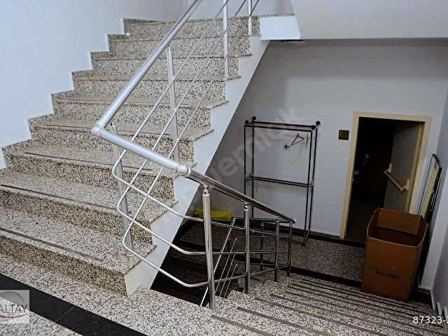 ATAŞEHİR KAYIŞDAĞ CADDESİ ÜZERİNDE 3 KATLI PLAZA & OFİS 1000 M2 - Görsel 28