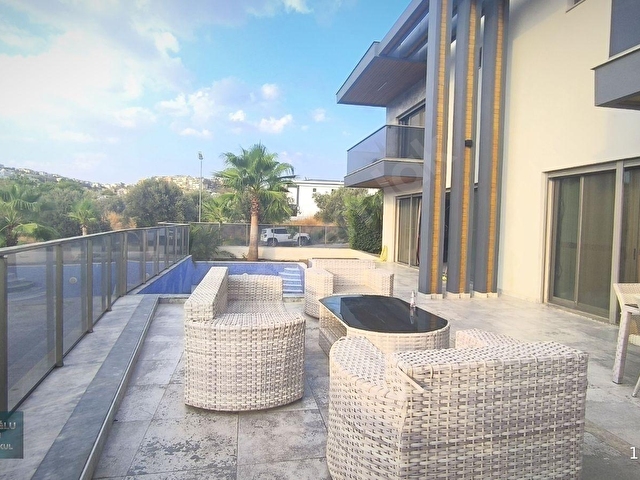 İki Villanın Gücünden Doğan Tek Yaşam Özel Havuzlu Prestij Villa - Görsel 5