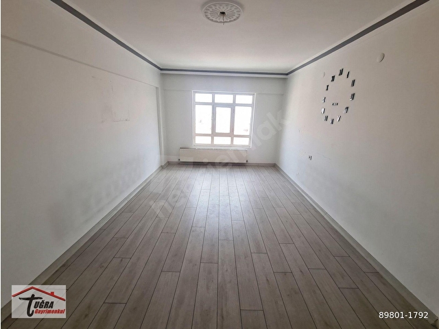 30 AĞUSTOS MH. MERKEZİ KONUMDA ARAKATTA 3+1 YAPILI MASRAFSIZ DAİRE - Görsel 3