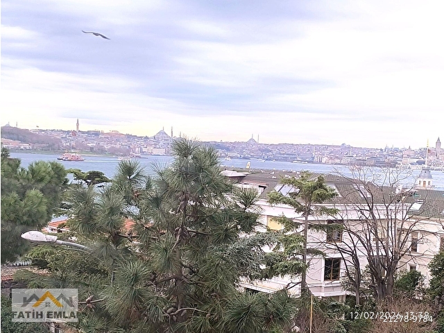 ÜSKÜDAR SALACAKTA 3.ARA KATI 2+1 100M2 YENİ BİNADA SATILIK KONUT