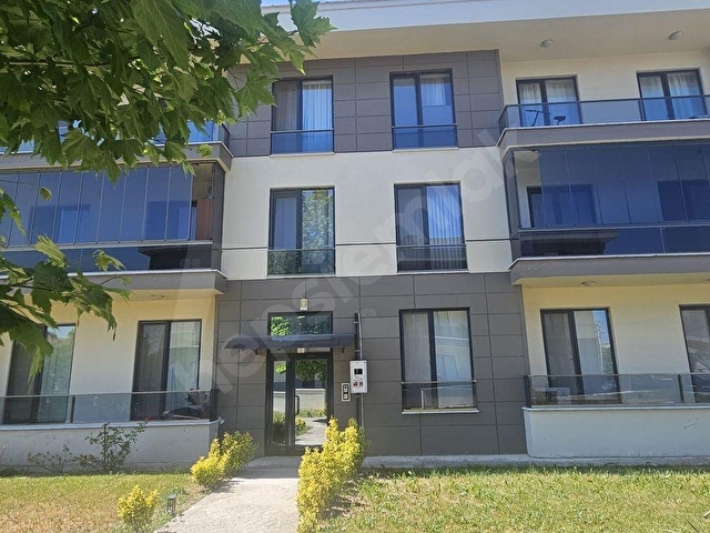 REMAX MAVİ ARABACIALANI SİTEİÇİ 3.KAT,3+1,130 M2 SATILIK DAİRE - Görsel 6