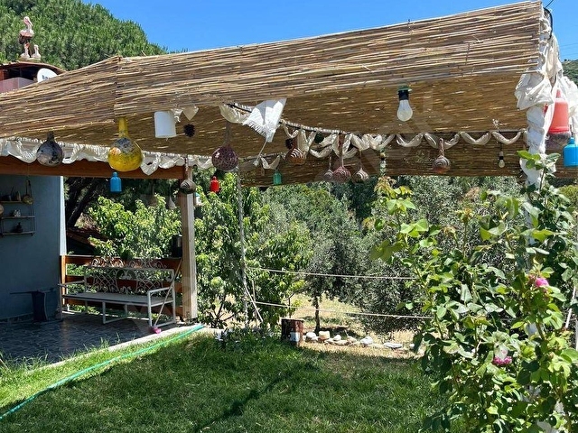 Şakranda eşsiz doğa ile iç içe satılık çiftlik evi - Görsel 15