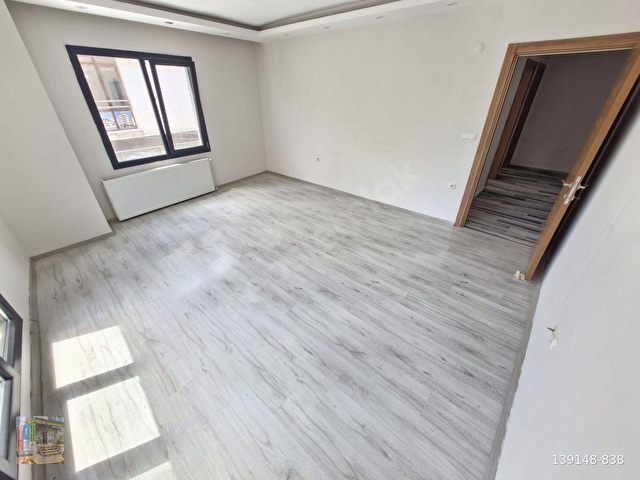GÖMEÇ ÇARŞI MERKEZİNDE 2+1 KİRALIK MÜKEMMEL DAİRE - Görsel 12
