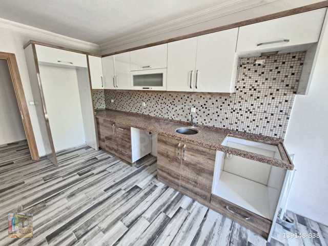 GÖMEÇ ÇARŞI MERKEZİNDE 2+1 KİRALIK MÜKEMMEL DAİRE - Görsel 7