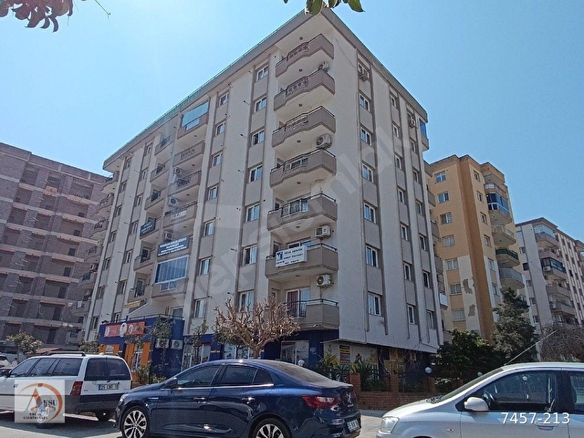 Bayraklı Sosyal Güvenlik Kurumu Karşısında 3+1 130 m2 Doğal Gazlı Satılık Daire