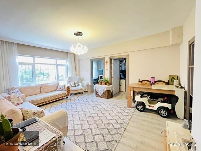 KOÇDAN;4+1, BAHÇE KULLANIMLI, CADDE ÜZERİ, 130M2, KOMBİLİ,TEMİZ - Görsel 2