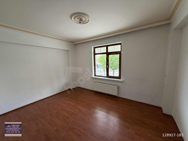 FIRSAT AYVALI CADDESİ MERKEZİ KONUMDA ÖN CEPHE 1. KAT - Görsel 24