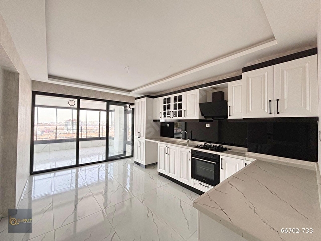 BARUTTAN CADDE ÜZERİ GÜNEY C. MANZARALI 4+1 SİTE DAİRESİ 8. KAT