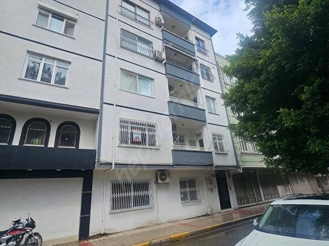 İskenderunda Millet Bahçesi Karşısı Kiralık 3+1 Daire