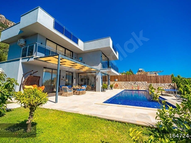 Günlük Kiralık 3 Odalı Bina - Antalya Kaş Bezirgan Mahallesi - 6 Kişi Kapasiteli - Görsel 2