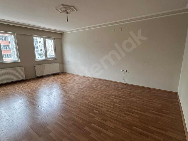 CAĞALOĞLUNA CEPHE KÖŞE BAŞI 160m2 KİRALIK 3+1 - Görsel 8