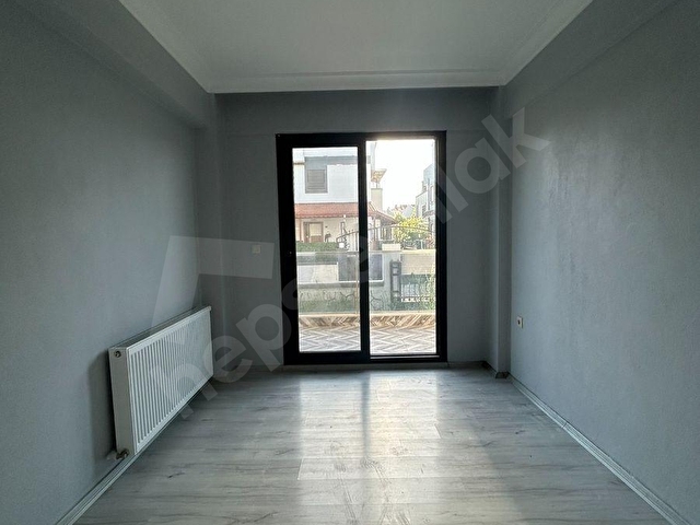 Mithatpaşa Mahallesinde 3+1 120 m2 Bahçeli Lüks Kiralık Daire! - Görsel 10