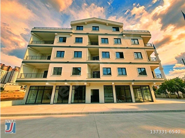 UYTUNDAN EDREMİT GAZİCELALDE ARAKAT 1 AYA TESLİM SIFIR 2+1 DAİRE