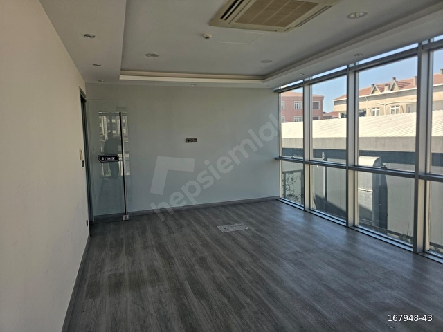 Dudulluya Yakın KDV Avantajlı 950 M2 Köşe İskanlı Plaza - Görsel 23