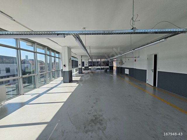 Dudulluya Yakın KDV Avantajlı 950 M2 Köşe İskanlı Plaza - Görsel 12