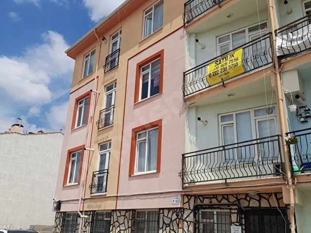 GAYE EMLAKTAN KOZA SİTESİNDE ÖNÜ AÇIK SATILIK ARA KAT 1+1 DAİRE