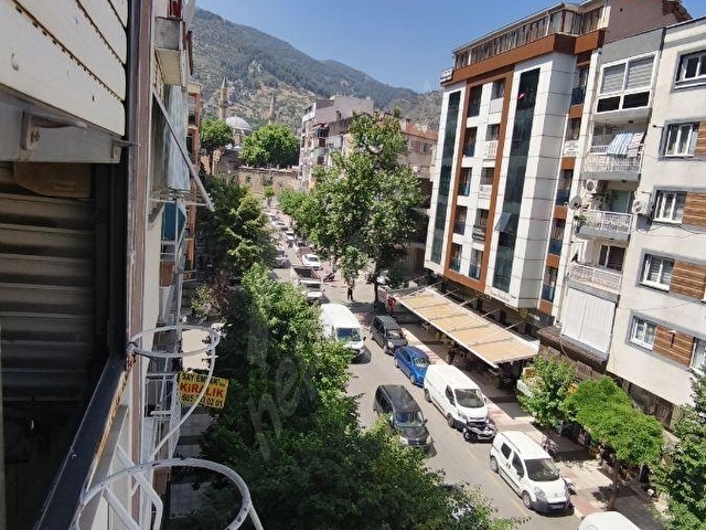 ÇARŞI MERKEZDE CADDE ÜZERİ FIRSAT 2+1 DAİRE - Görsel 2