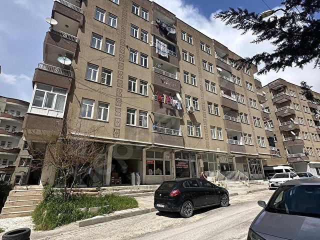 SÜRER EMLAK`TAN SATILIK MERKEZİ KONUMDA KİRACILI İŞYERİMİZ - Görsel 4