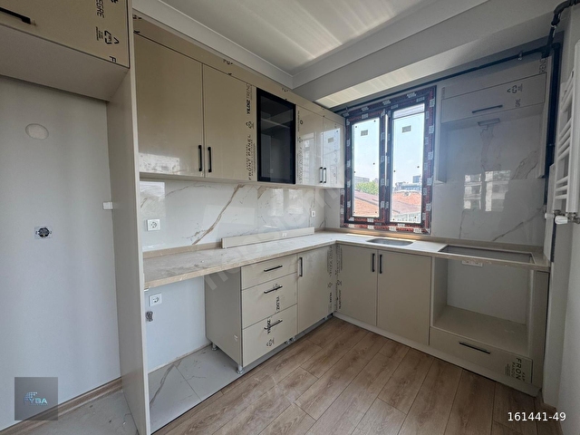 YBA | KARTAL ATALAR MİNİBÜS CADDESİ KİRALIK 2+1 BALKONLU DAİRE - Görsel 3