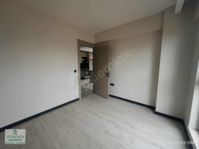 Alaçatıdan sıfır binada/arakat/geniş/uygun/fırsat kiralık 1+1 - Görsel 19