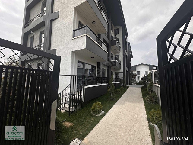 Alaçatıdan sıfır binada/arakat/geniş/uygun/fırsat kiralık 1+1