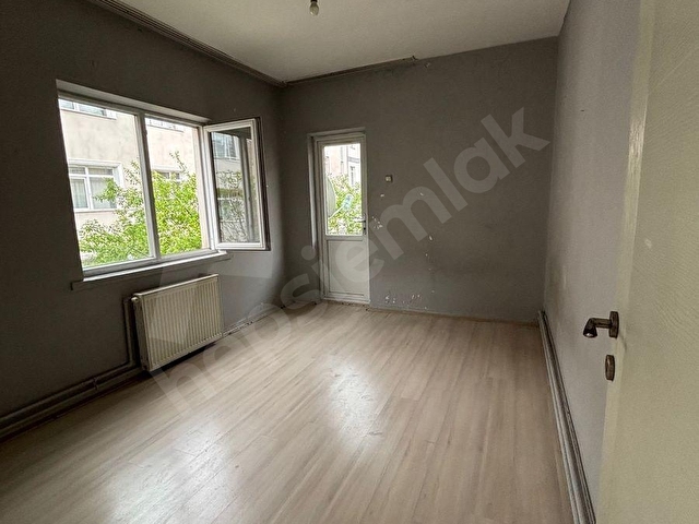 İSKİTLERDE KİRALIK DAİRE KOMBİLİ 3+1 - Görsel 8