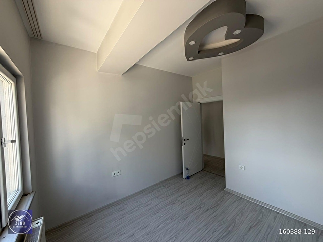 İKİ NİSAN CADDESİ ÜZERİNDE KİRALIK 2+1 LÜKS DAİRE - Görsel 8