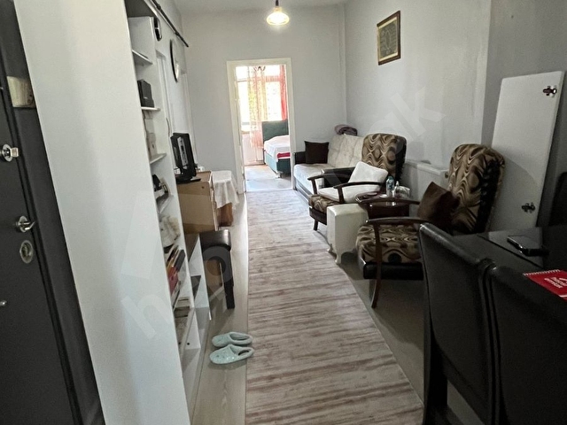 ara kat 4 ketsele giren yatırımlık daire94 metre 2 oda 1salon  caddede daire samatya cadesi - Görsel 9