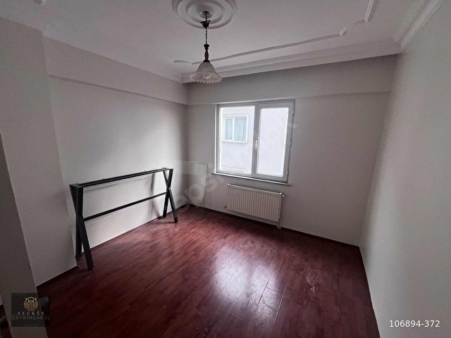 MALTEPE ZÜMRÜTEVLERDE PALMİYE SİTESİ SİTE İÇERİSİNDE 3+1 120 M2 - Görsel 8