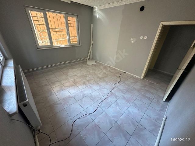 152 Evler Eğitim Caddesinde | Önü Bahçeli 2+1 Kiralık Daire - Görsel 23