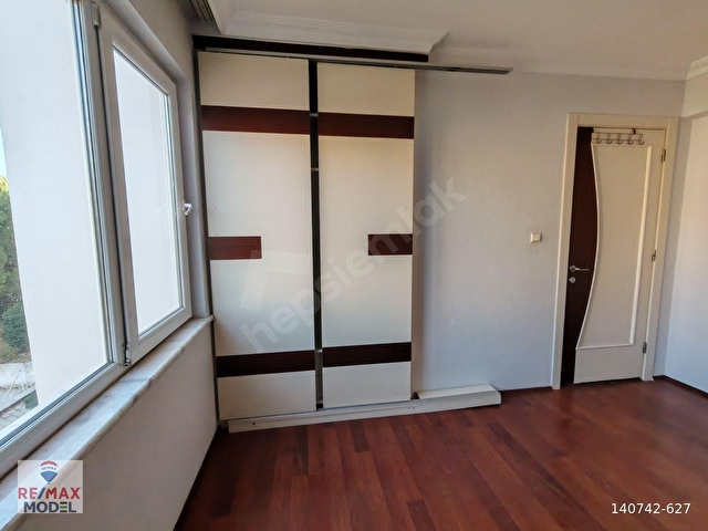 REMAX MODEL DEN KINIKLI EMSAN EVLERİNDE 2+1 SATILIK DAİRE - Görsel 12