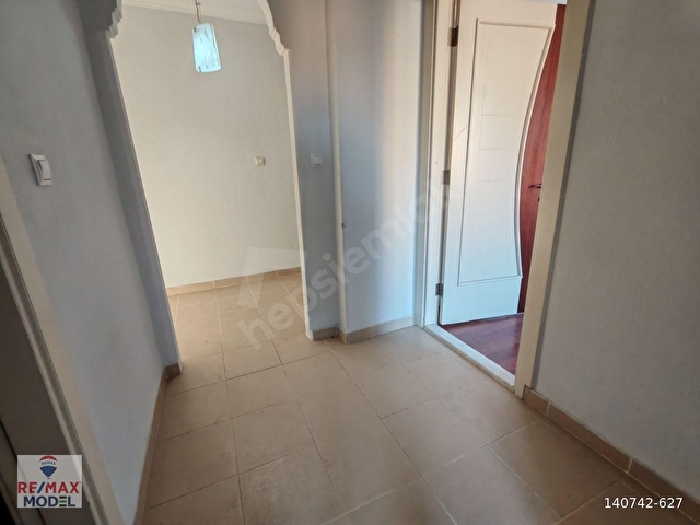 REMAX MODEL DEN KINIKLI EMSAN EVLERİNDE 2+1 SATILIK DAİRE - Görsel 16