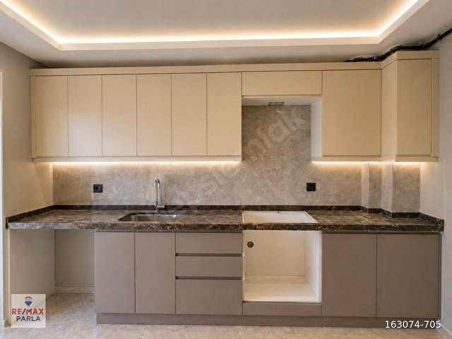 DERECİKTE RTE BULVARINDA SALON MUTFAK AYRI NET 100 M² 2+1 DAİRE - Görsel 18