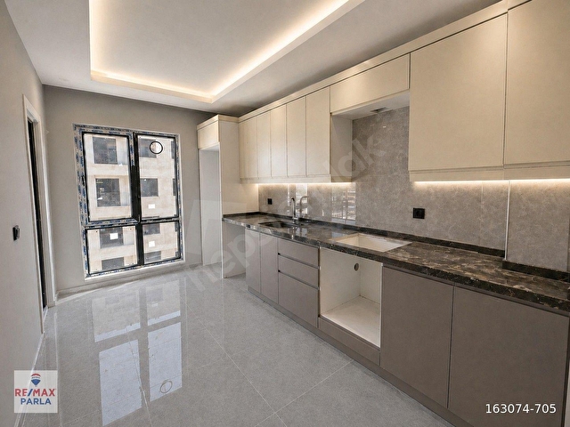 DERECİKTE RTE BULVARINDA SALON MUTFAK AYRI NET 100 M² 2+1 DAİRE - Görsel 17