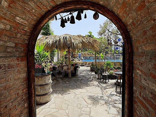 İSA BEY CAMİ ÖNÜNDE SATILIK BUTİK OTEL - Görsel 18