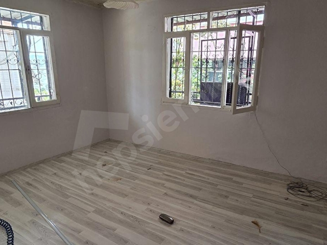 Bayraklı F.Edip Baksı mah **müstakil** kiralık ev 2+1 - Görsel 5